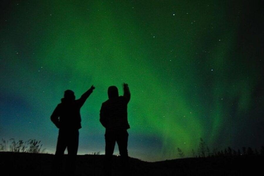 Levi: Northern Lights Hunt Including Campfire Snacks - Guide stories and local myths, why it changes your aurora experience
