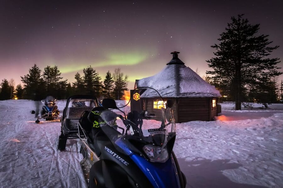Levi: Northern Lights Snowmobile Safari and Campfire Picnic - Getting ready: winter clothing, helmet, and first-time snowmobile tips