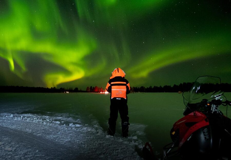 Levi: Northern Lights Snowmobile Tour with Snacks and Drinks - Getting set up for the snowmobile: what the first minutes are really for