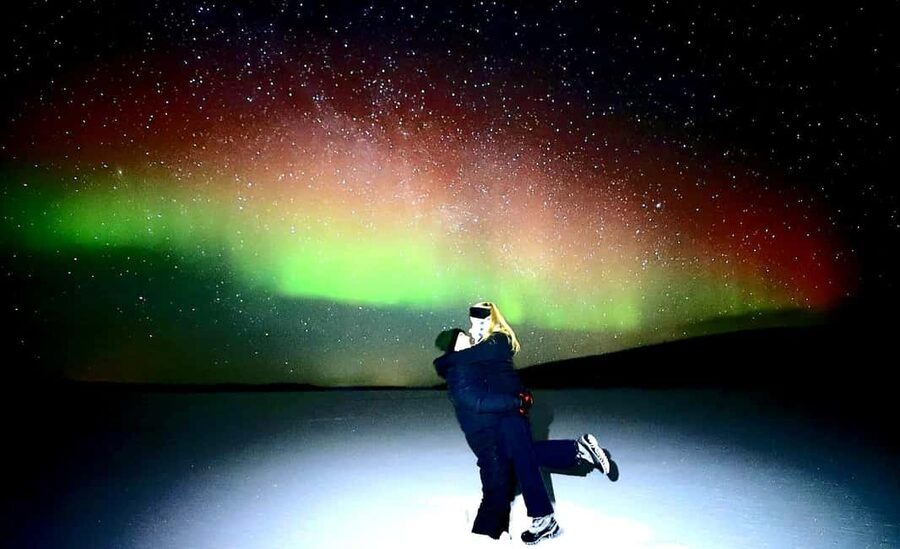 Levi: Northern Lights Tour and Stargazing by Telescope - Waiting for the Lights, Cozy Campfire Time, and Practical Warmth
