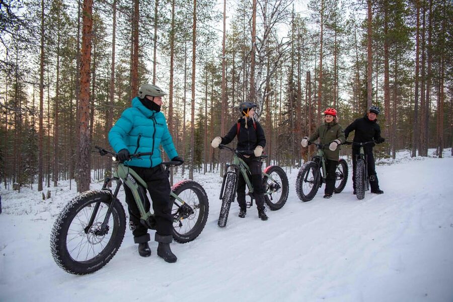 Levi: Reindeer Farm E-Fatbike Safari - Meeting up at Kelo Rental & Safaris and getting ready fast