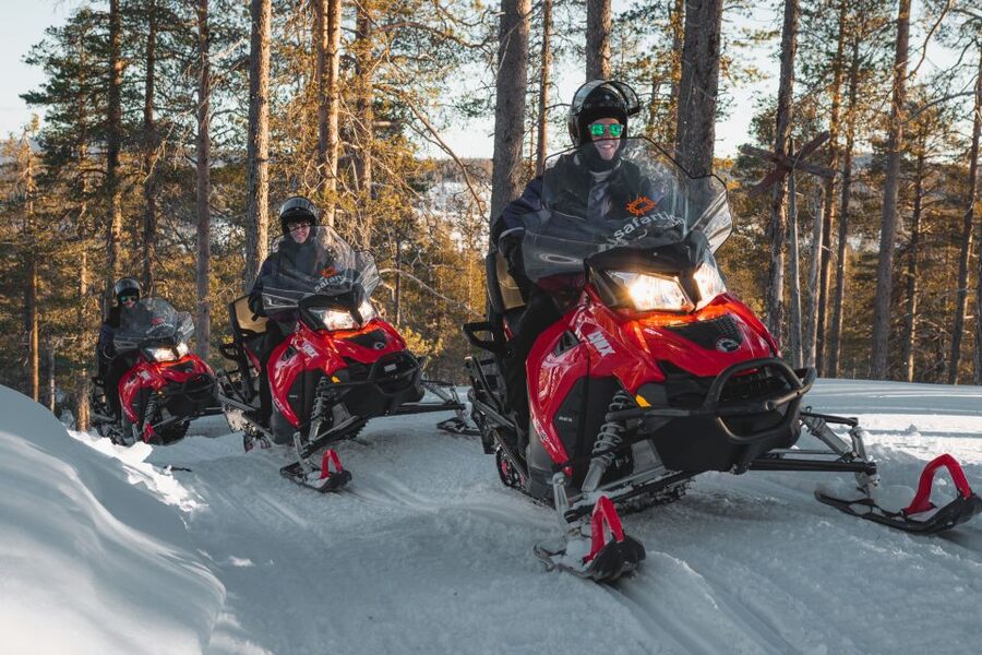 Levi: Snowmobile Safari for Adults - The Ride Route Vibe: Forest, Lakes, and Photo Moments