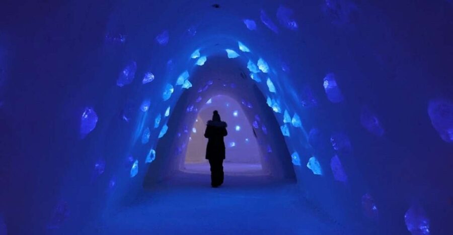 Levi: Trip to Lapland Snow Village with Entry Tickets - Ice Bar or Ice Lounge: The Included Tea Stop You Will Appreciate