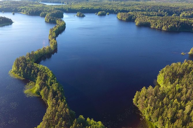 Magical Taiga Forest Hike with Lunch and Transportation - Lunch by the lake, Finnish style, with fire-cooked comfort