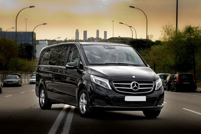Minivan Departure Transfer Helsinki City to Helsinki Airport HEL - The 40-minute drive to HEL: what affects timing