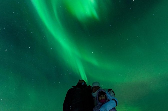 Northern Lights Rovaniemi: Guaranteed Tour with Local Guide - Hot drinks and small comforts that actually help