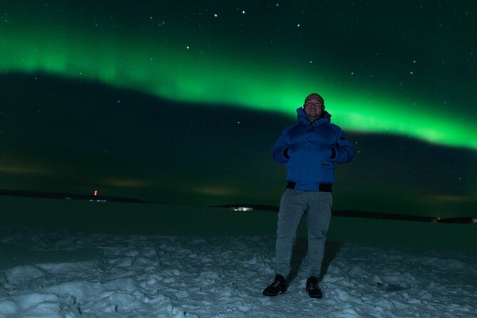 Northern Lights Rovaniemi: Guaranteed Tour with Local Guide - The photographer service: why it is included, and what to watch