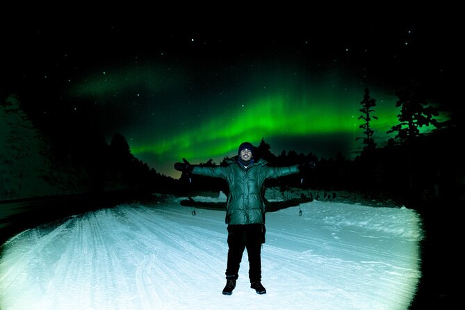 Northern Lights Rovaniemi: Guaranteed Tour with Local Guide - What you wear makes or breaks the night