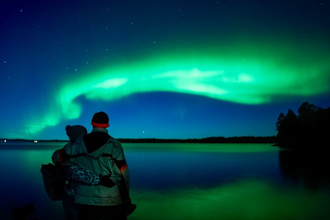 Northern Lights Rovaniemi: Guaranteed Viewing & Unlimited Mileage - Photos and the role of the guide (why it often becomes a highlight)