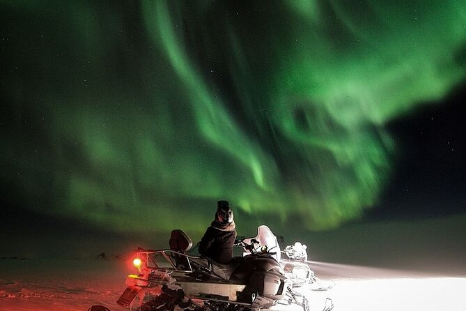 Northern Lights Snowmobile Hunt - Key highlights that make this hunt feel worth it