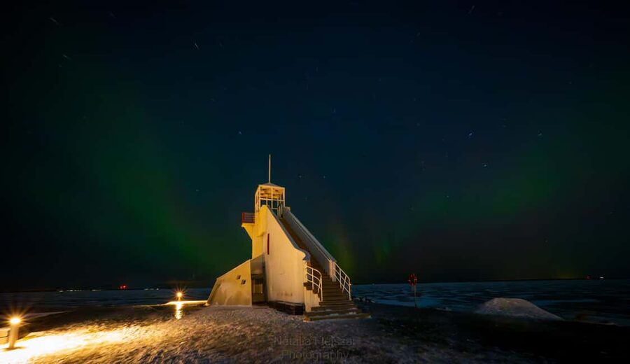 Oulu: Guided Night Walking Tour with Northern Lights Hunting - Who this tour fits best, and who should rethink it