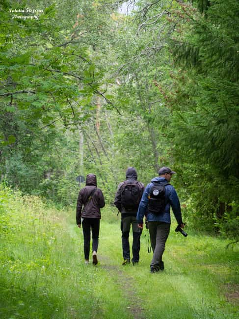 Oulu: Hietasaari Wildlife Hike with Nature Guide All Seasons - Campfire warmth and the small BBQ break