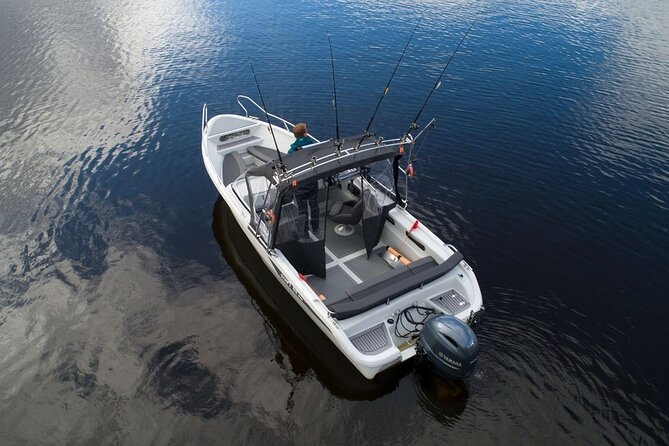 Private Guided Fishing Boat Tour in Rovaniemi - Trolling fishing: beginner-friendly, guide-led, and more hands-on than you expect