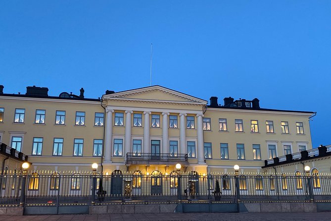 Private Helsinki Sightseeing walking + Car - Sibelius Monument and Helsinki’s outdoor storytelling