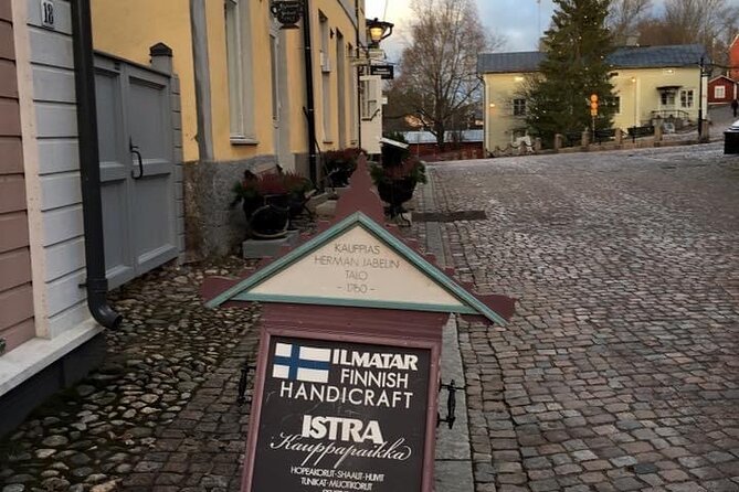 Private Helsinki Tour Highlights & Visit Porvoo City 1346 - Stop 3: Senate Square for the Classical Helsinki View