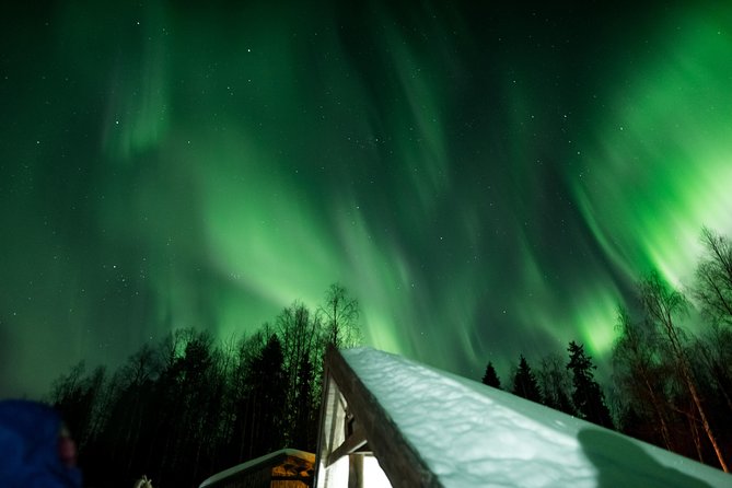 Private Northern Lights Hunting Expedition - Small Vehicle Chasing: Why Private Transport Improves Your Odds