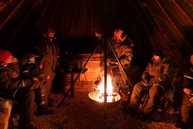 Ranua Lupland Aurora Activity Park – After Dark Adventure - Northern Lights viewing, and why the pond location helps