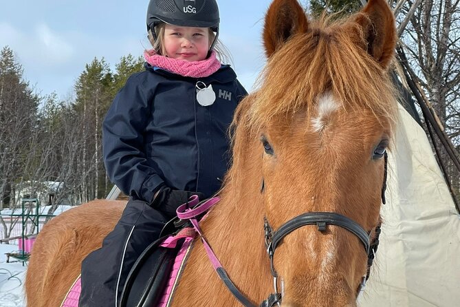 Riding Tour with Finnhorses at Santa Claus Village - Santa Claus Village logistics: the 10 minute walk detail