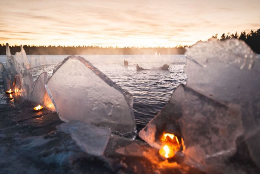 Rovaniemi: Arctic Ice Floating and Northern Lights Tour - Step-by-step flow: pickup, lake arrival, briefing, floating, warm-up