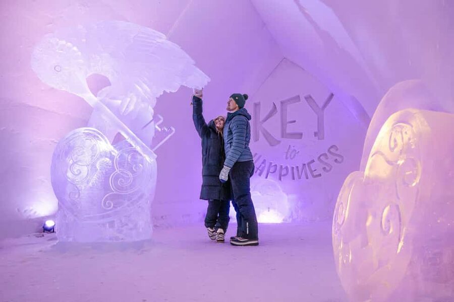 Rovaniemi: Arctic SnowHotel Tour - Getting there by bus: transfers, timing, and how drop-offs work