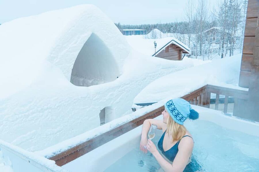 Rovaniemi: Arctic SnowHotel Tour and Snow Sauna Experience - Key takeaways before you go