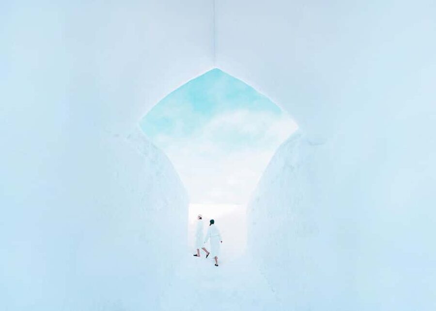 Rovaniemi: Arctic SnowHotel Tour and Snow Sauna Experience - The guided ice-room tour: Ice Bar, Ice Restaurant, and real craftsmanship