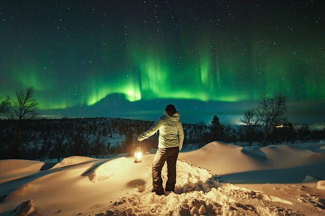 Rovaniemi: Aurora Hunt with Photograph & money back guarantee - Your 6:00 pm start, and how pickup keeps it easy