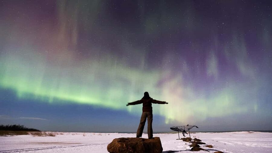 Rovaniemi: Aurora Hunting Photography Tour with BBQ Snacks - Why Rovaniemi makes sense for an aurora hunt