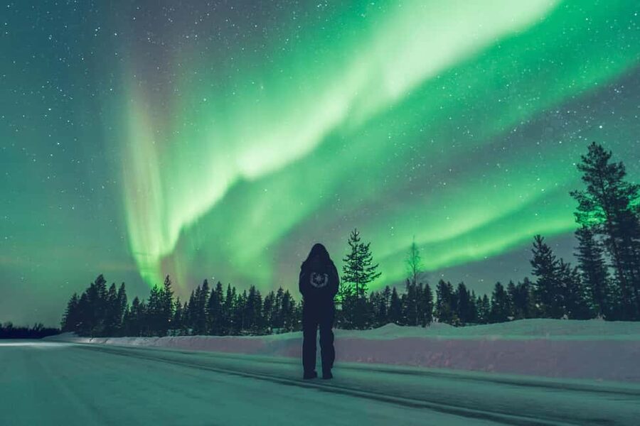 Rovaniemi: Best & Original Aurora Experience with Pro Photos - Cold-weather gear and comfort, the unglamorous part that matters