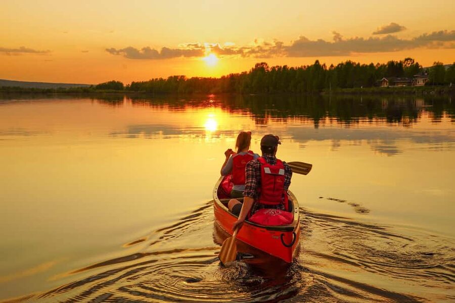 Rovaniemi: Canoe Adventure in Lapland - Weather, minimum group size, and age limits
