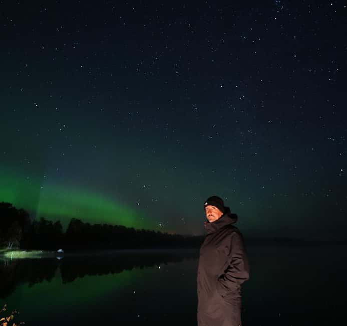 Rovaniemi: Coffee under Northern Lights & Professional Photo - Small Group Size and Multilingual Guidance With Rui in the Mix