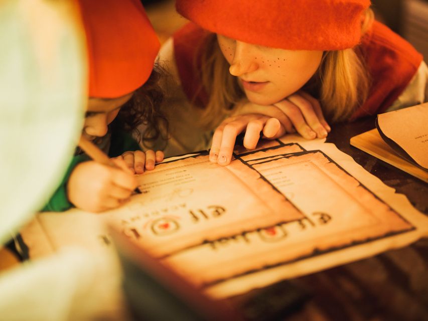 Rovaniemi: Elf Hat Academy in Santa's Village - Who should book Elf Hat Academy?