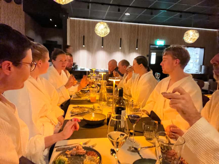 Rovaniemi: Forest Spa, Outdoor hot tubs and bathrobe dinner - Wave sauna: panoramic heat, and that glass-in-the-room feeling