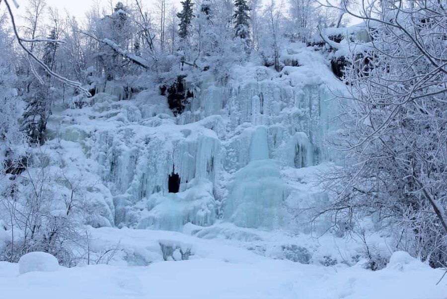 Rovaniemi: Frozen Waterfalls in Korouoma Canyon with Guide - What to Wear and Bring for a Slippery 6 km Day