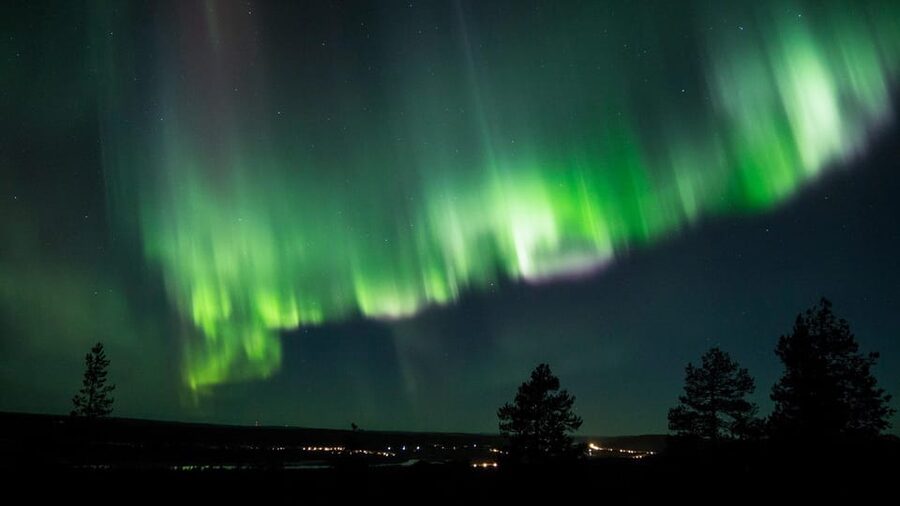 Rovaniemi: Guaranteed Aurora Hunting Tour with Local Guide - Should you book the Rovaniemi Aurora Guarantee tour?
