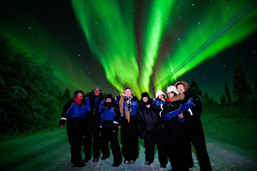 Rovaniemi: Guaranteed Northern Lights Hunting Adventure - Cold-Weather Comfort: Overalls, Boots, and -30°C Readiness