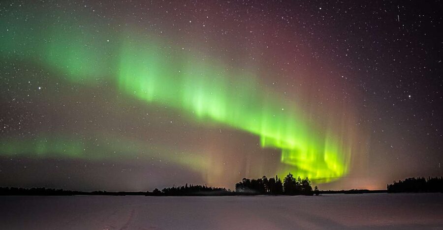 Rovaniemi: Guaranteed Ultimate Aurora Hunt with Photographer - Where you might go, Finland, Sweden, or Norway border options
