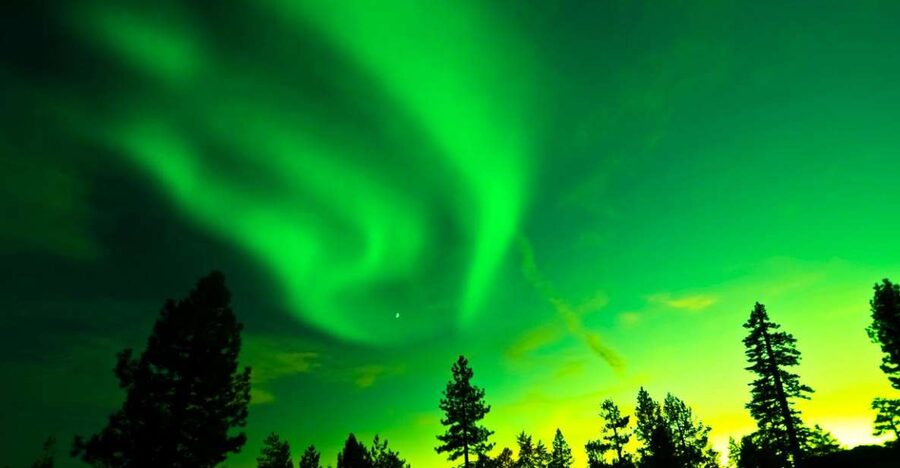 Rovaniemi: Guided Northern Lights Tour - How you photograph the Aurora Borealis (and why your eyes may lie)