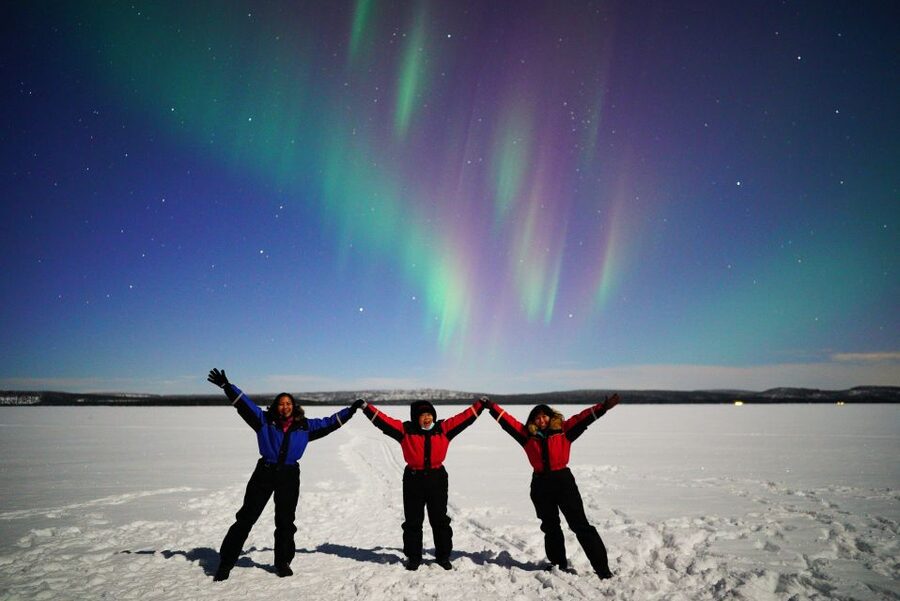 Rovaniemi: Hunting Northern Lights Bus Tour - The Guide Experience: What “Professional” Means in Practice