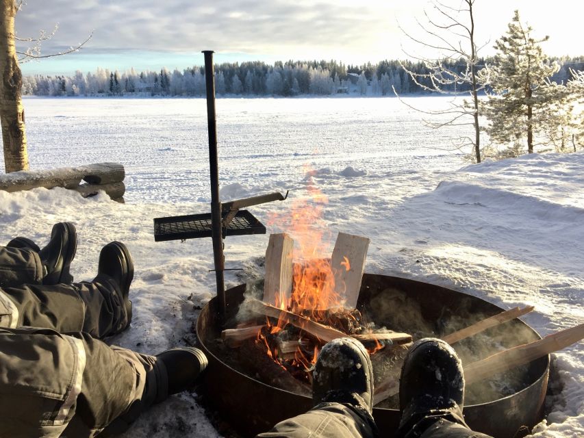 Rovaniemi: Ice Fishing Experience - Small group size and an English guide that keeps things moving