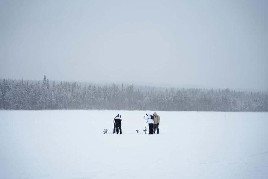 Rovaniemi: Ice Fishing from Private Lakefront Property & BBQ - What Your Guide Actually Adds (and Why It Shows)