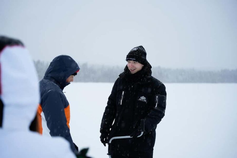 Rovaniemi: Ice Fishing from Private Lakefront Property & BBQ - What a Typical Tour Feels Like, Step by Step