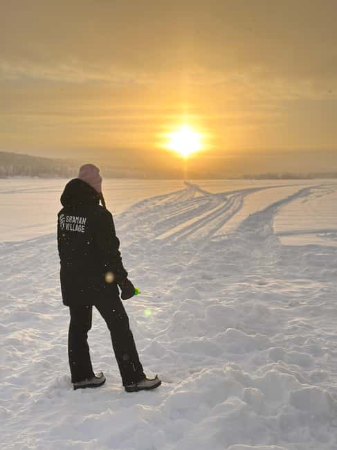 Rovaniemi: Ice Fishing The Finnish Way - Frozen Ounasjoki River session: drilling, fishing, and learning the rhythm