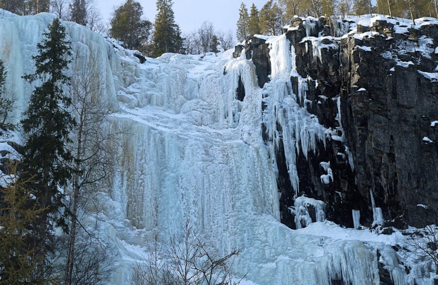 Rovaniemi: Korouoma Frozen Waterfalls Hike & Hot BBQ Lunch - The guided hike through snowy canyon walls and frozen waterfalls