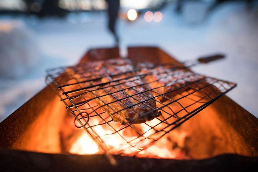 Rovaniemi: Lappish Evening Experience with Dinner - Dinner by the Fire: Why the Blazed Salmon Feels Like the Main Event