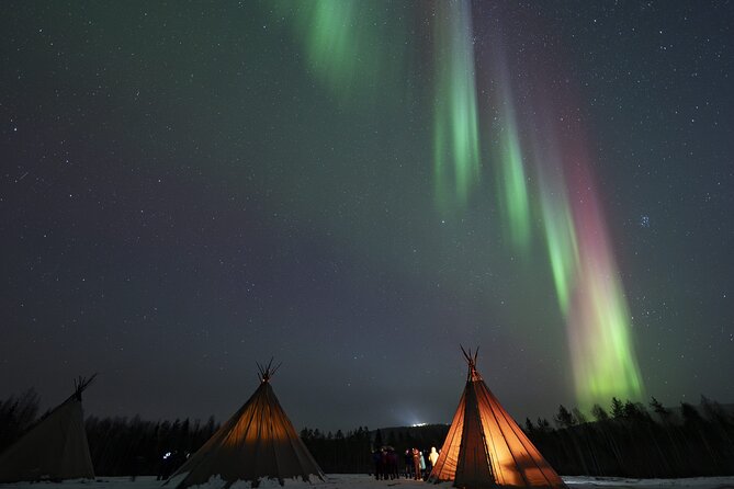 Rovaniemi Northern Light Hunt with Campfire and BBQ with Transfer - Stop at the Tepees and the Lakeside Option