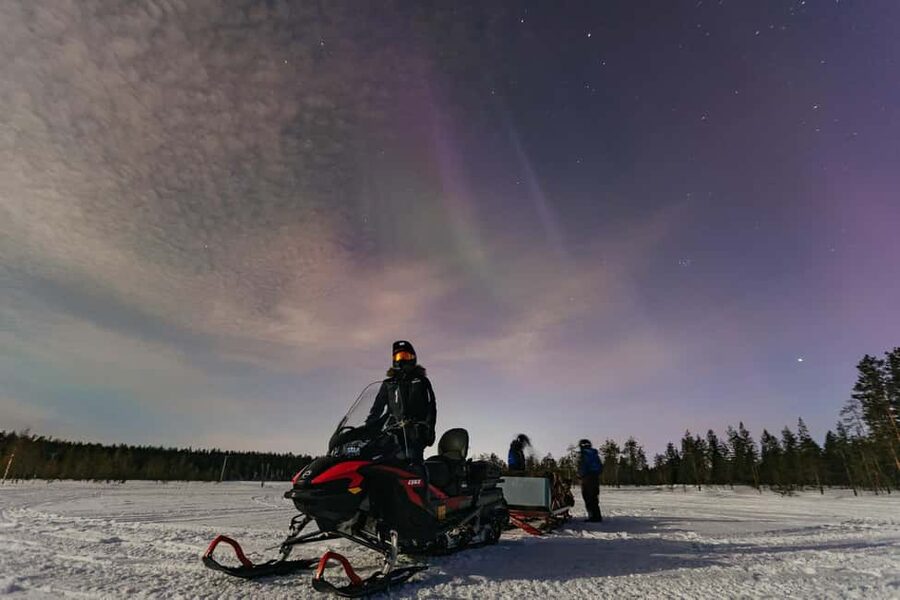 Rovaniemi: Northern Lights Family-Friendly Snowmobile Safari - The cold-weather comforts: gear and what to bring