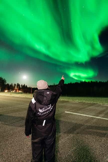 Rovaniemi: Northern Lights Group Tour with Guaranteed View - Guaranteed Northern Lights in Rovaniemi: What the Guarantee Really Means