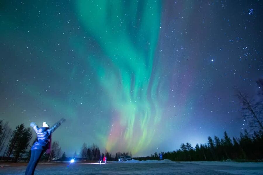 Rovaniemi: Northern Lights Guided Tour with Pro Camera - The sky briefing: science plus mythology, so you know what you are watching