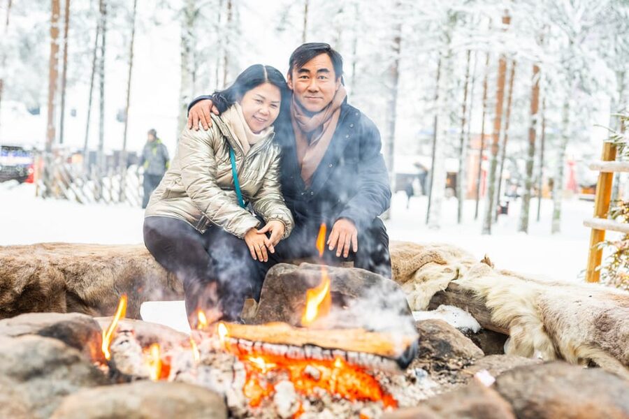Rovaniemi: Private Pro Photoshoot in Santa Claus Village - Who This Private Photoshoot Fits Best